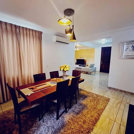 Bertha'S Court D-Plus Apartments Dzorwulu Екстер'єр фото