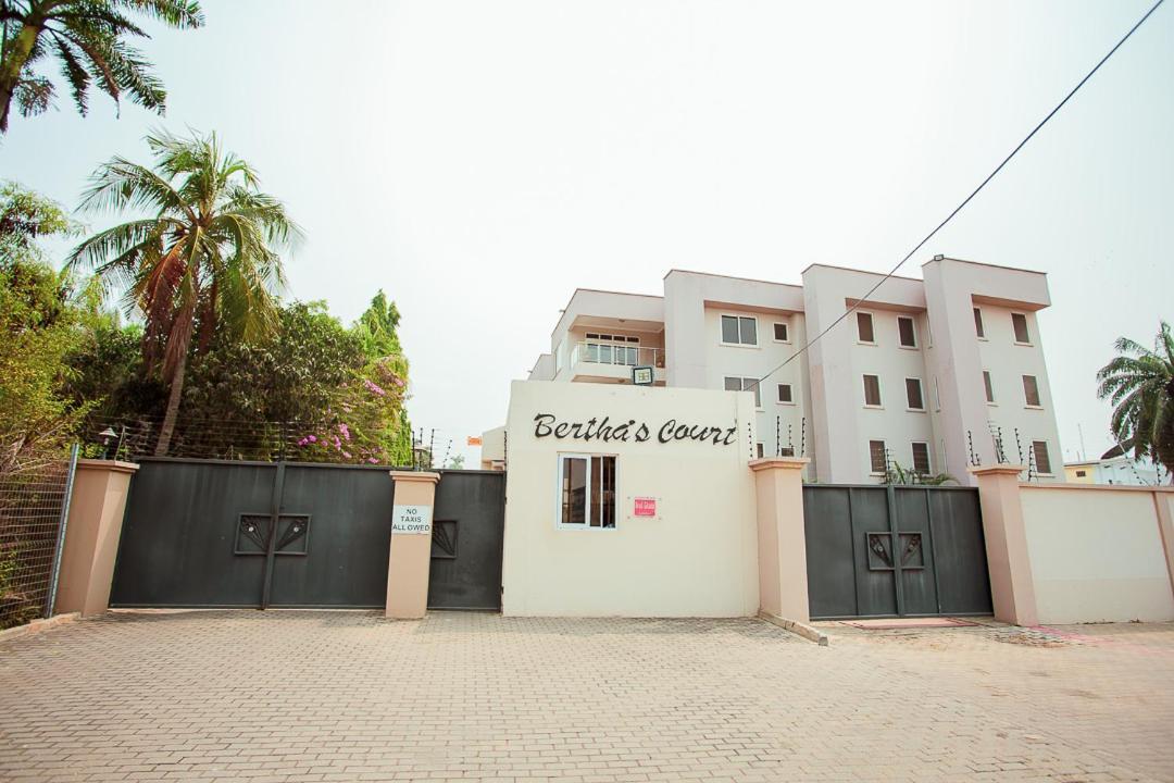 Bertha'S Court D-Plus Apartments Dzorwulu Екстер'єр фото