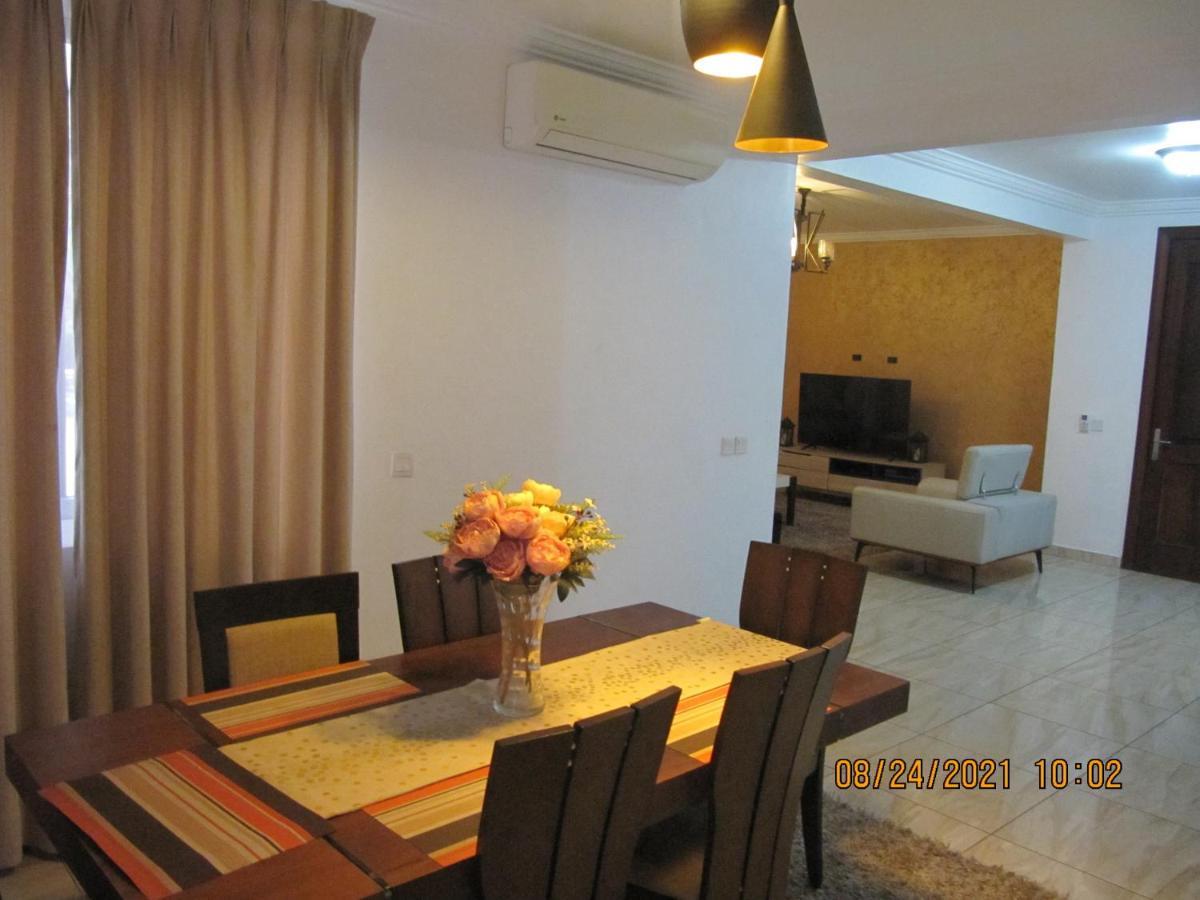 Bertha'S Court D-Plus Apartments Dzorwulu Екстер'єр фото